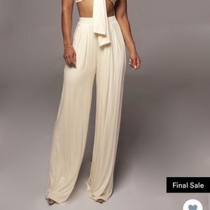 JLUXLABEL Buttercream Devyn Wide Leg Pants - size M